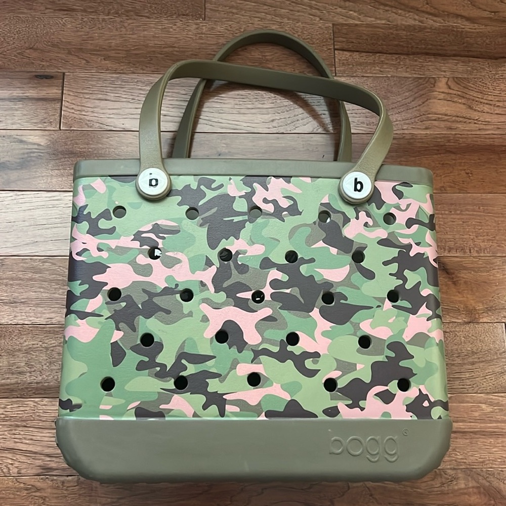 Camo BOGG Bag